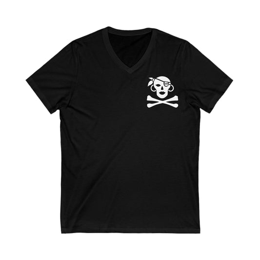 Black Edition: V-Neck BIM Piratess Tee with Small Skull for Piratesses